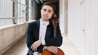 Teodor Rusu, Violoncello (Foto: Lena Semmelroggen)