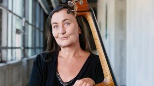 Katja Pendzig, Kontrabass (Foto: Lena Semmelroggen)