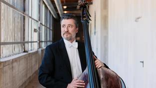 Holger Philipsen, Kontrabass (Foto: Lena Semmelroggen)