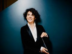 Marzena Diakun, Dirigentin (Foto: Marco Borggreve)