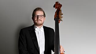Lukas Rudolph, Kontrabass (Foto: Werner Richner)