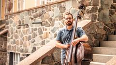 Michail Pavlos Semsis, Kontrabass (Foto: Frank Wunderatsch)